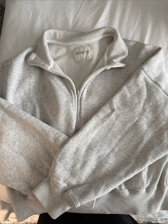 Abercrombie & Fitch Other - Abercrombie quarter zip sweatshirt